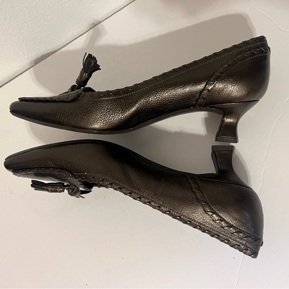 Stuart Wieitman Brown (Pewter) Square Toe Leather Kitten Heels 7.5 Made in Spain - Picture 12 of 15